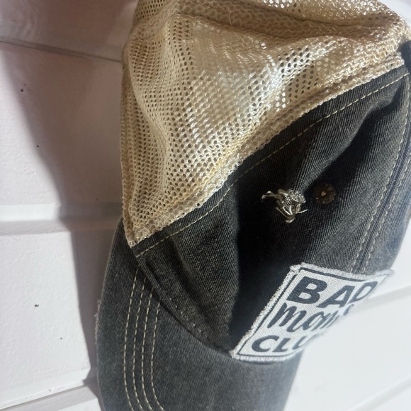 Woman’s hat - Picture 4 of 6